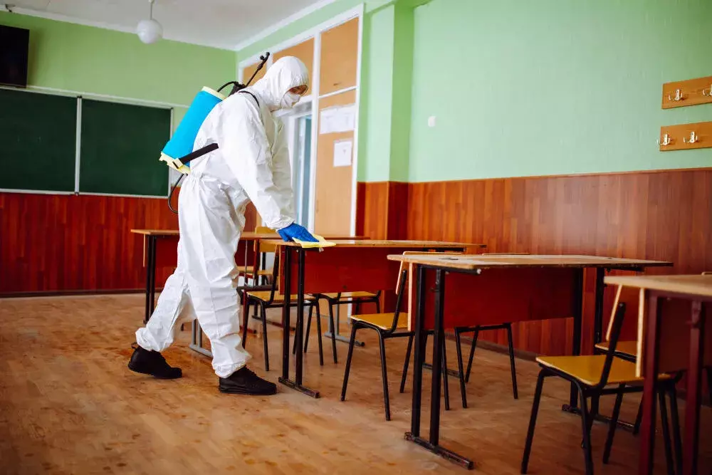 Mops e Baldes Espremedores Kunber: prevenindo contaminações em ambientes escolares