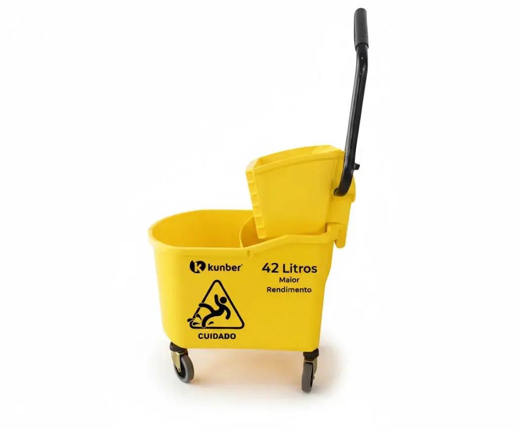 Por que o Balde Duas Águas com Espremedor Ação Lateral 42L é a escolha ideal para operações de limpeza de alta demanda?